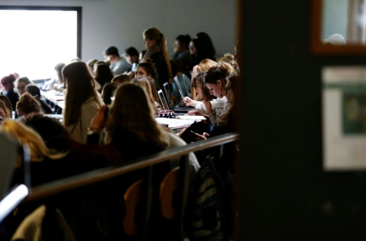 Des étudiants sur les bancs de l'université de Mont-Saint-Aignan, près de Rouen, en octobre 2017