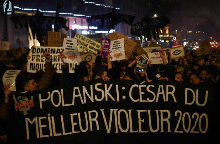 Manifestation de féministes devant la salle Pleyel avant la cérémonie des César à Paris, le 28 février 2020