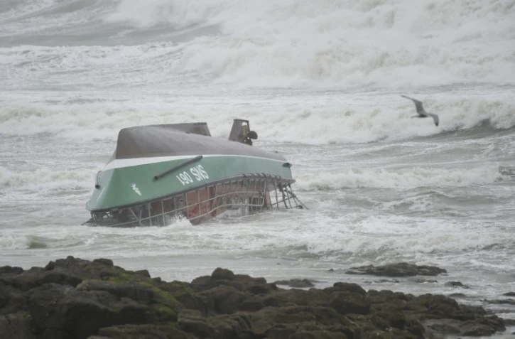 Le chavirage d'un bateau de sauvetage de la SNSM au large des Sables-d'Olonne (Vendée), qui a fait trois morts, le 7 juin 2019