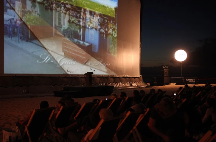 Mercredi 3 novembre 2010 - projection de &quot;Comme un torrent&quot; sur la plage des Brisants à Saint-Gilles-les-Bains (Photos : Julie Fioretti)