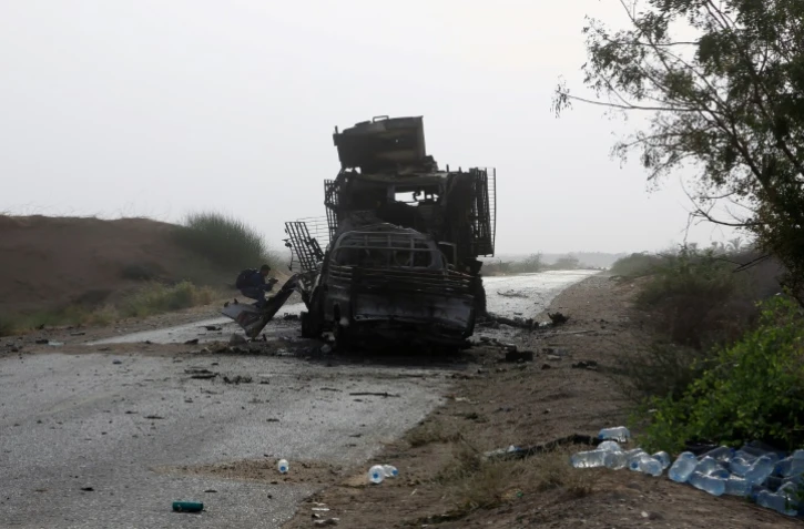 La bataille pour la reprise par les forces progouvernementales du port de Hodeida au Yémen tenu par les rebelles, a coûté la vie à plus de 100 combattants en moins d'une semaine
