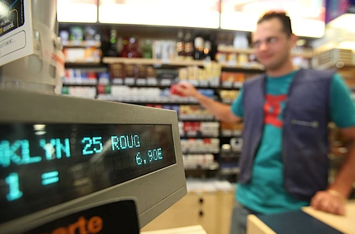 Lundi 8 Novembre 2010

Hausse du prix des cigarettes à La Réunion

Photo Marie Trouvé