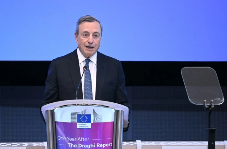 L'ancien président de la Banque centrale européenne Mario Draghi prononce un discours à Bruxelles le 16 septembre 2025  