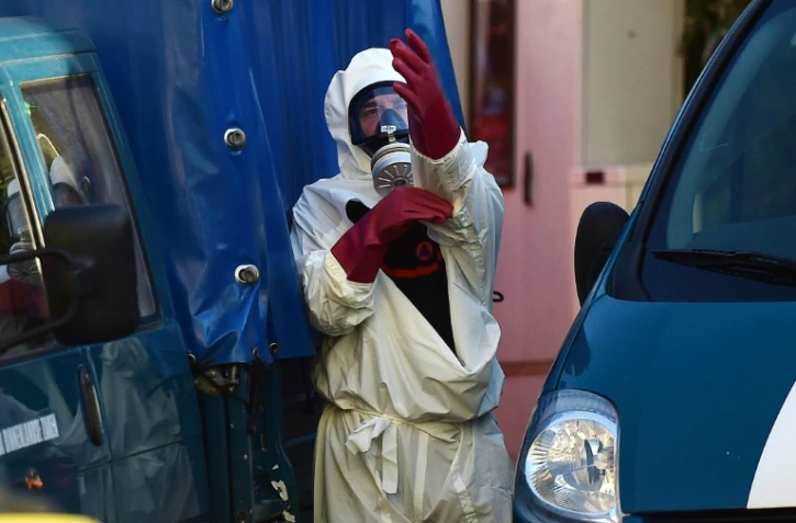 Unité de décontamination belge devant la Grande Mosquée de Bruxelles, le 26 novembre 2015