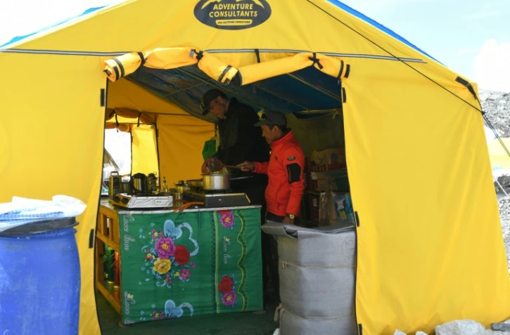 James Perry, chef pour l'opérateur néo-zélandais Adventure Consultants, au camp de base de l'Everest, le 25 avril 2018 au Népal