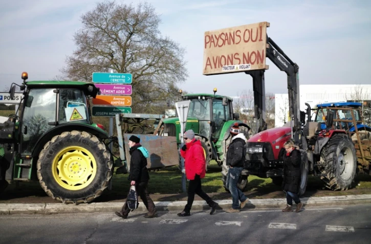 Des opposants à l'aéroport ND-des-Landes se rassemblent le 27 février 2016 à Héric