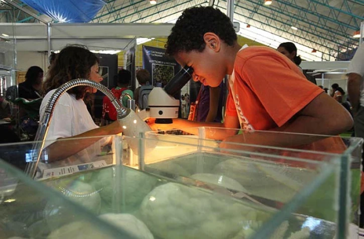 Jeudi 18 Novembre 2010

Fête de la science au Parc des expositions 

(Photo Marie Trouvé)