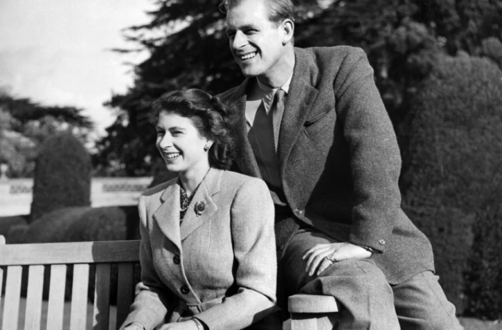 La reine Elizabeth II et le prince Philip lors de leur lune de miel, le 25 novembre 1947 dans le comté du Hampshire