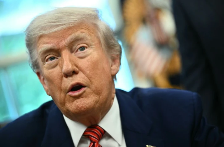 Le président américain Donald Trump dans le Bureau ovale de la Maison Blanche, le 23 mai 2025 à Washington