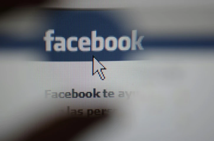 Trois quotidiens français vont publier des articles directement sur Facebook
