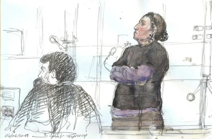 Croquis d'audience réalisé le 4 juin 2018 au procès de Christine Rivière, surnommée "Mamie jihad" (d), à la cour d'appel de Paris