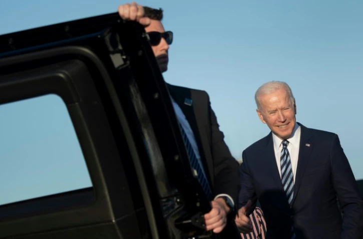 Le président américain Joe Biden lors de son arrivée à la base de Royal Air Force Mildenhall (Royaume Uni) le 9 juin 2021