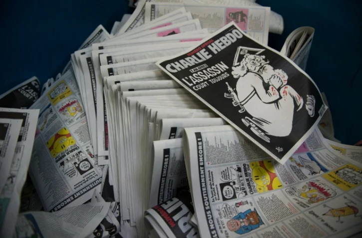 Impression de l'édition de Charlie Hebdo le 4 janvier 2016 près de Paris