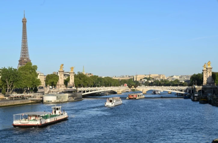 Des bateaux sur la Seine, le 17 juillet 2023 à Paris