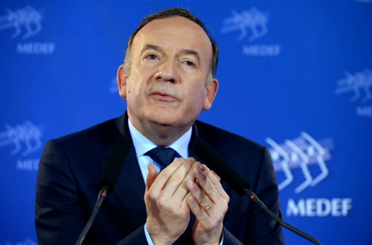 Pierre Gattaz intervient le 19 avril 2016 lors de sa conférence de presse mensuelle au siège du Medef à Paris