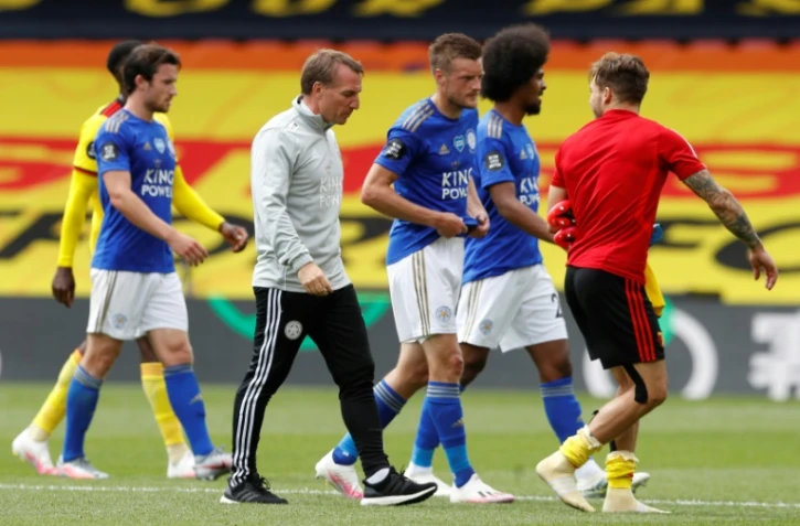 L'entraîneur de Leicester City Brendan Rodgers pas satisfait de se faire rejoindre in extremis sur le terrain de Watford au nord de Londres, le 20 juin 2020