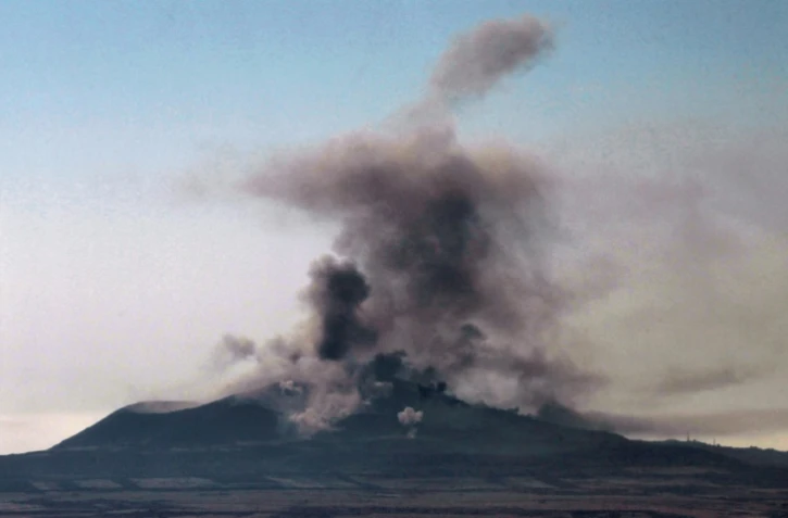 Le régime syrien a ouvert dimanche un nouveau front dans la province de Qouneitra, qui borde la ligne de démarcation sur le plateau du Golan, en majeure partie occupé et annexé par Israël, après avoir repris le contrôle de la quasi-totalité de la province voisine de Deraa, le 16 juillet 2018
