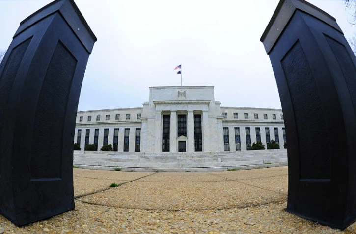 La Fed laisse les taux d'intérêts inchangés