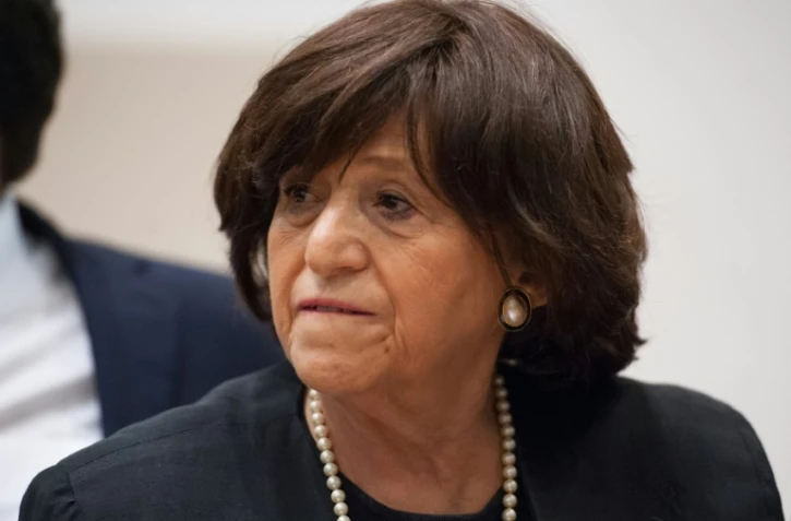 Angela Orosz-Richt assiste au procès de Oskar Gröning, ancien comptable d'Auschwitz, au tribunal de Lueneburg, dans le nord de l'Allemagne, le 26 mai 2015