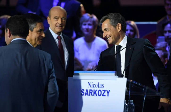De gauche à droite: François Fillon, Alain Juppé et Nicolas Sarkozy lors du dernier débat télévisé avant la primaire de droite, le 17 novembre 2016