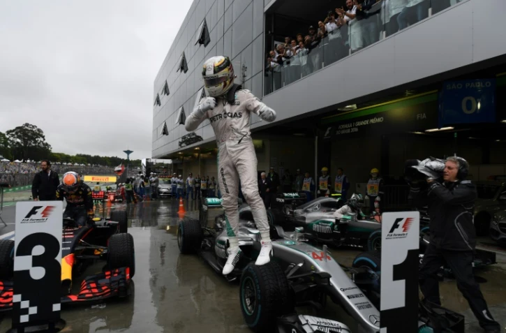 Le pilote Mercedes-AMG Lewis Hamilton, vainqueur du GP du Brésil à Interlagos, le 13 novembre 2016 à Sao Paulo