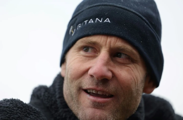 Le navigateur français Charles Caudrelier arrivé de son Tour du monde en trimarant en solitaire le 27 février 2024 à Brest