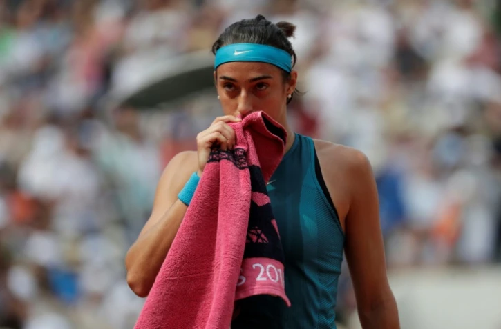 La Française Caroline Garcia face à l'Allemande Angelique Kerber en 8e de finale à Roland-Garros, le 4 juin 2018
