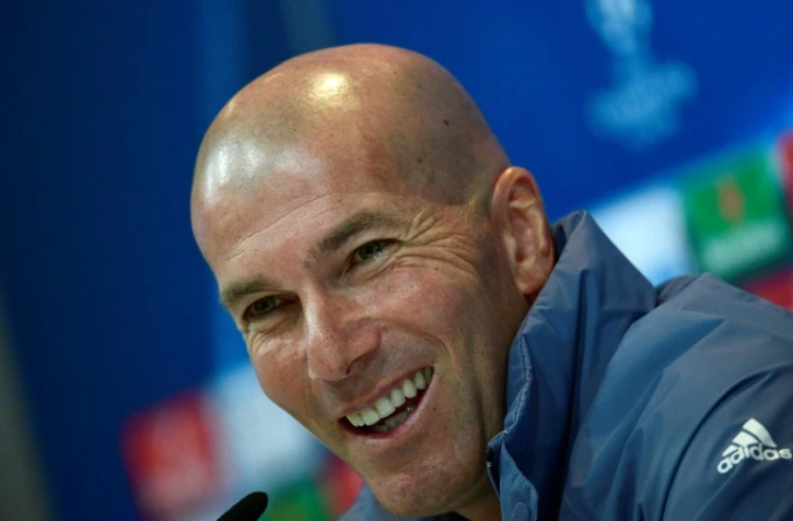 L'entraîneur du Real Zinédine Zidane en conférence de presse, le 1er mai 2017 à Madrid