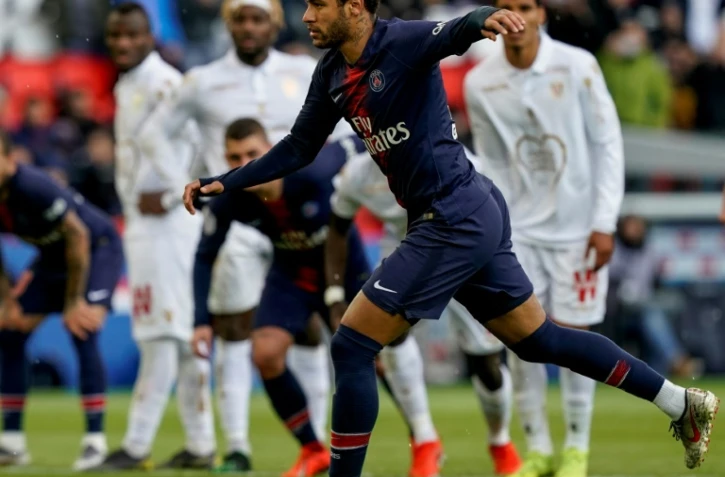 L'attaquant du PSG Neymar buteur lors du match nul 1-1 Ă domicile face Ă Nice le 4 mai 2019