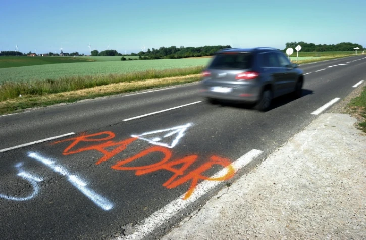Le gouvernement doit annoncer mardi l'abaissement de 90 km/h à 80 km/h de la limitation de vitesse sur les routes secondaires à double sens