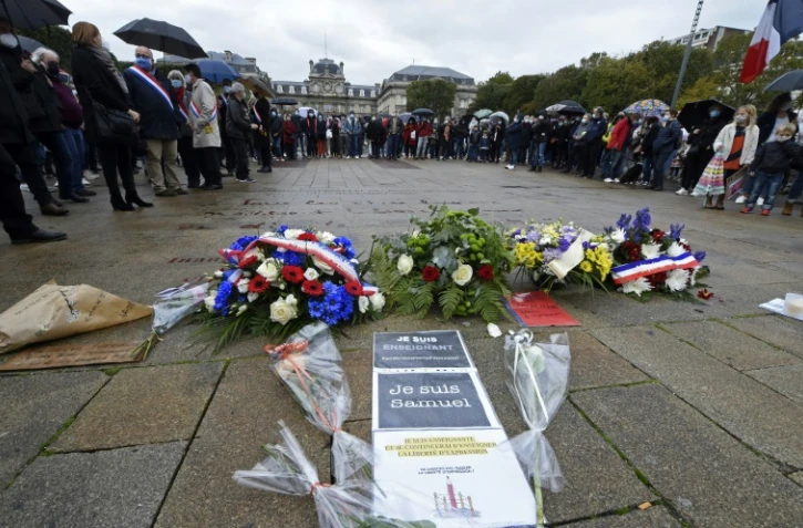 Rassemblement le 18 octobre 2020 place de la Liberté à Lille pour rendre hommage à Samuel Paty, le professeur d'histoire décapité dans les Yvelines