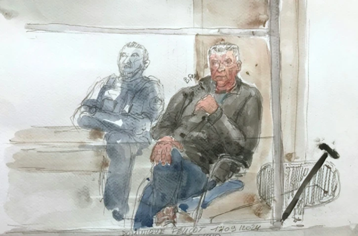 Croquis du tribunal réalisé le 17 septembre 2024 montrant Dominique Pelicot lors de son procès au palais de justice d'Avignon