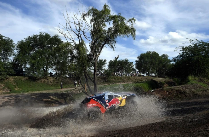 Le pilote Peugeot Sébastien Loeb, lors du prologue du Dakar à Buenos Aires, le 2 janvier 2016