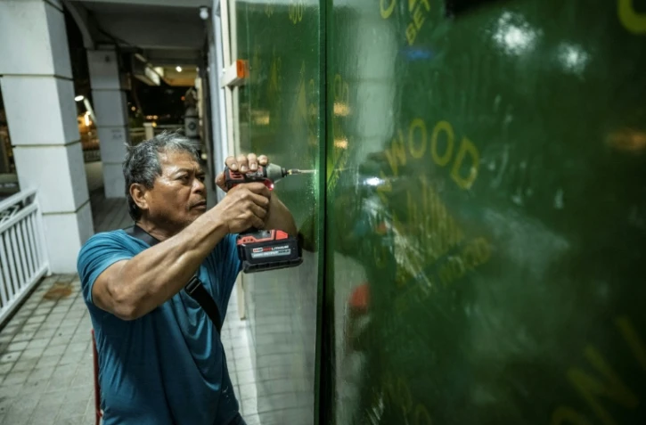 Un homme barricade un restaurant à Guam, île américaine du Pacifique, le 4 juillet 2026