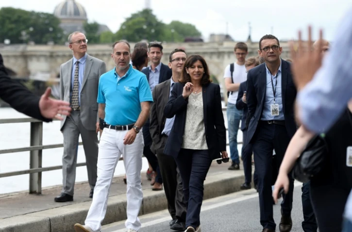 Anne Hidalgo sur les berges de la Seine lors de l'inauguration de Paris-Plage le 20 juillet 2015 à Paris