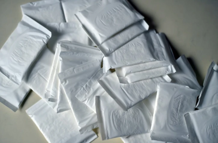 Pour les associations, les femmes dépensent chaque mois entre cinq et sept euros en protections hygiéniques