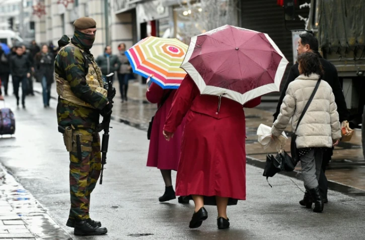 Un soldat belge dans une rue de Bruxelles, le 21 novembre 2015