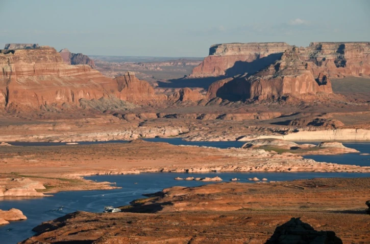 Le Lac Powell, réservoir artificiel sur le fleuve Colorado, dans l'Utah le 2 septembre 2022