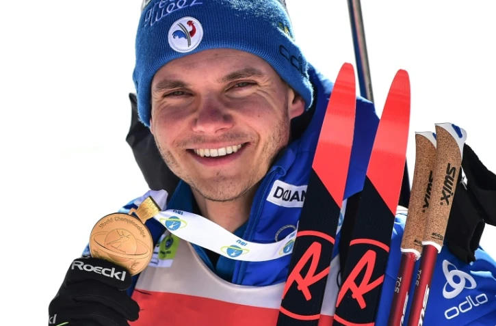 Le Français Emilien Jacquelin, médaillé d'or de la poursuite aux Championnats du monde de biathlon, le 14 février 2021 à Pokljuka (Slovénie)