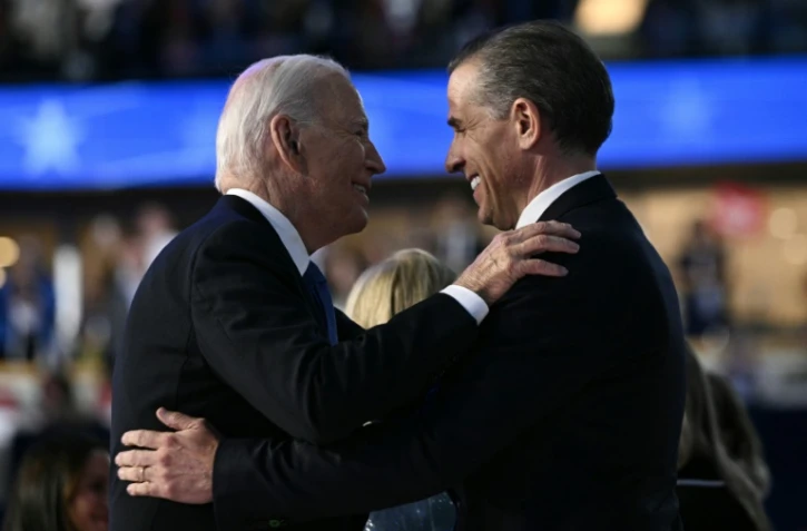 Le président américain Joe Biden et son fils Hunter Biden à Chicago, dans l'Illinois, le 19 août 2024
