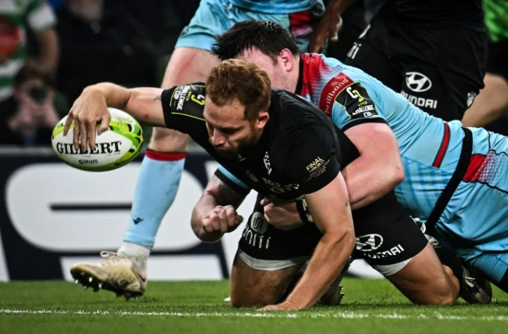 L'ailier néo-zélandais de Toulon Ihaia West marque un essai contre Glasgow en finale de la Challenge Cup, le 19 mai 2023 à Dublin  