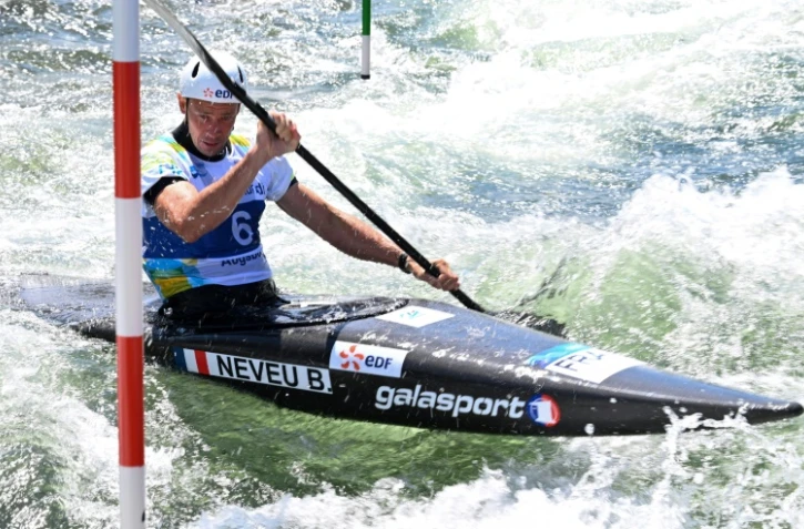 Le Français Boris Neveu, lors de la finale du kayak monoplace (K1), aux Championnats du monde, le 30 juillet 2022 à Augsbourg