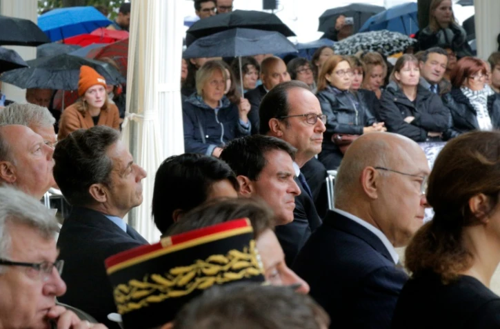 Nicolas Sarkozy, Manuel Valls, François Hollande, lors de la cérémonie d'hommage aux victimes des attentats terroristes le 19 septembre 2016 aux Invalides à Paris 