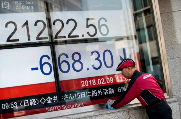 Un indicateur de la bourse de Tokyo, le 9 février 2018