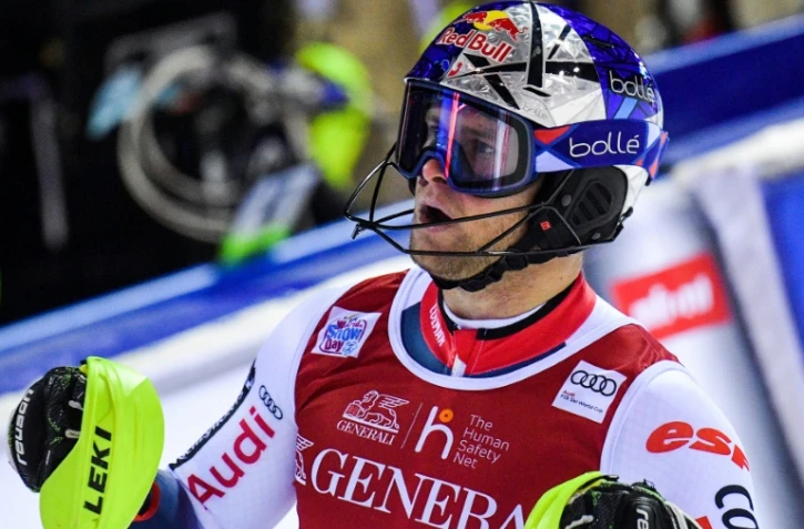 Le Français Alexis Pinturault dans l'aire d'arrivée du slalom de Madonna di Campiglio, le 8 janvier 2020