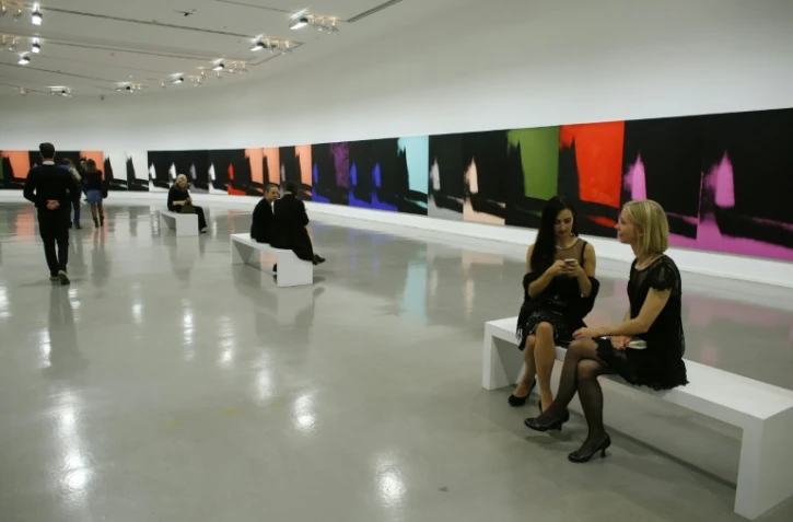 L'oeuvre d'Andy Warhol "Shadows" est présentée le 1er octobre 2015 au Musée d'Art Moderne de Paris