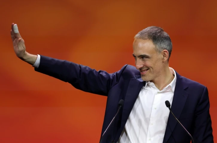 Raphaël Glucksmann, tête de liste pour le PS et Place publique, lors d'un meeting le 24 mars 2024 à Tournefeuille, en Haute-Garonne