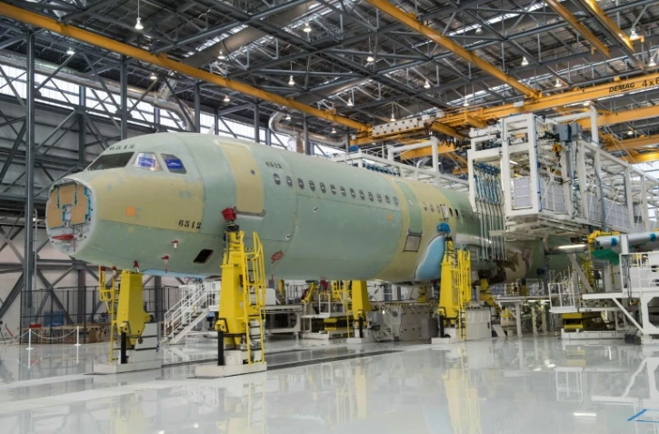 Un A321 en construction dans la première usine Airbus aux Etats-Unis, le 13 septembre 2015 à Mobile, en Alabama