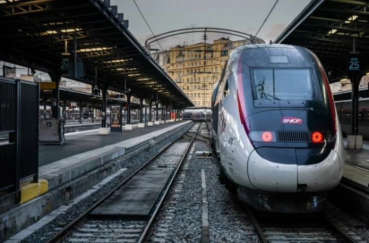 Une rame de TGV à la gare de l'Est à Paris, le 13 décembre 2019