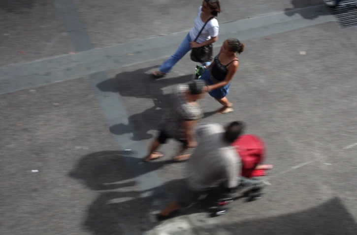 Scène de rue à Saint-Denis